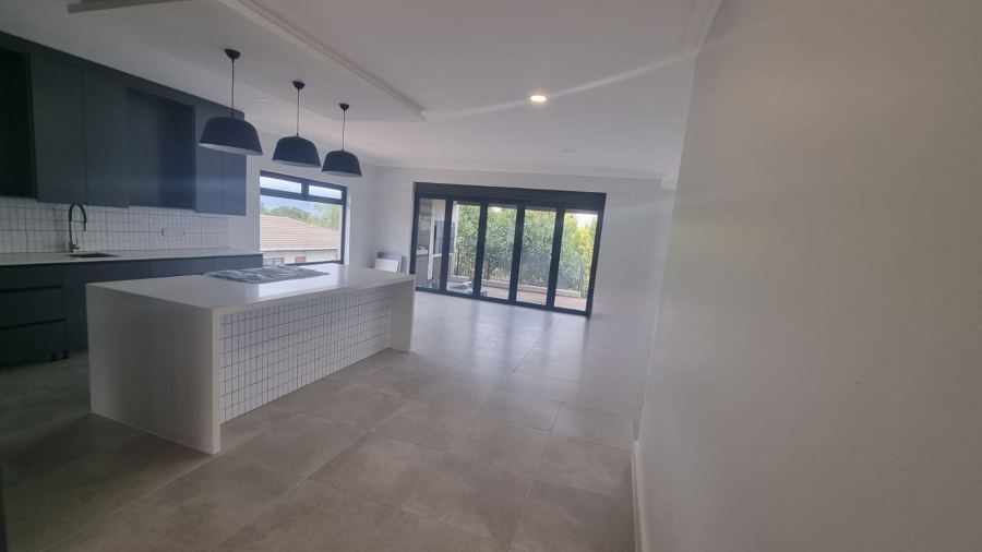 4 Bedroom Property for Sale in Somerset West Western Cape